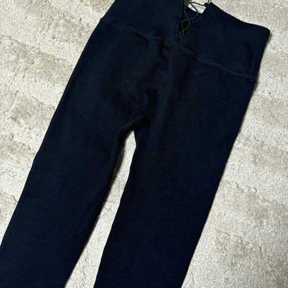 Fabletics High-Waisted Seamless Rib Leggings - Picture 5 of 8